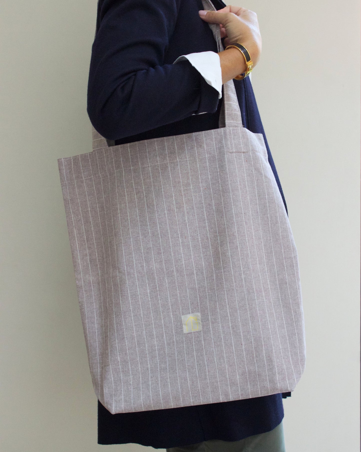 shopper in gessato color tortora